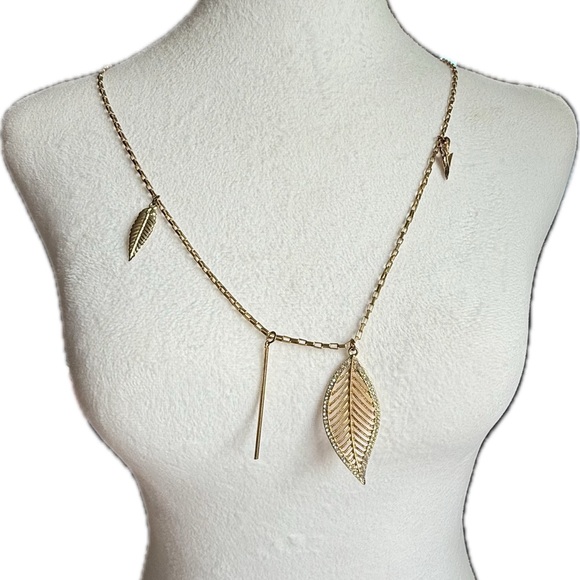🍂 18” Gold Tone Leaf with Rhinestones Pendant and Charms Necklace - Picture 5 of 9